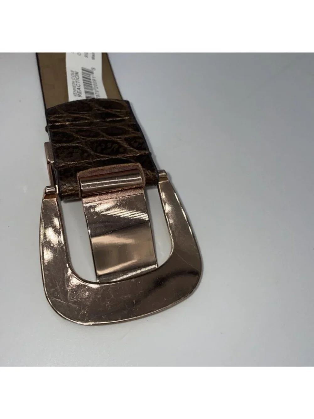 Kenneth Cole Reaction excellent gently